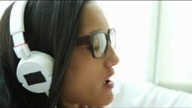 Clole Chilling and Jilling