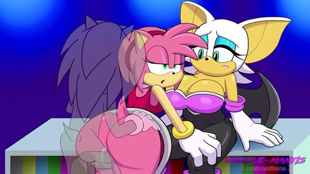 Rouge The Bat Gets Cucked By Amy Rose