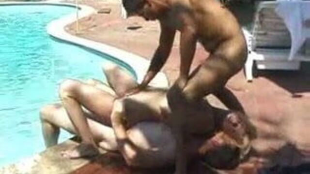 A busty MILFsandwich on a sunny day