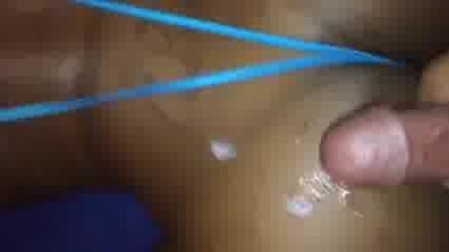 Big Booty Diva Cummin on twerking ass