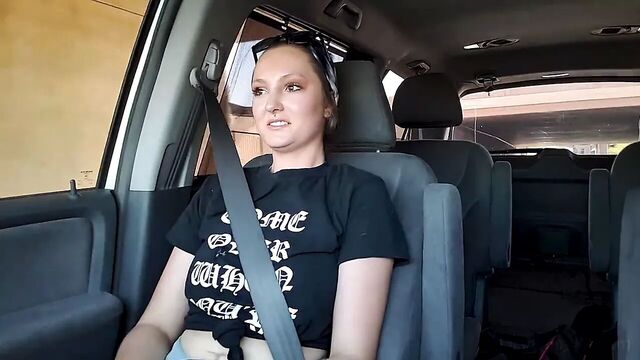 Fuck me, daddy, Says 20yo Life Guard Renee As She Rides BBC