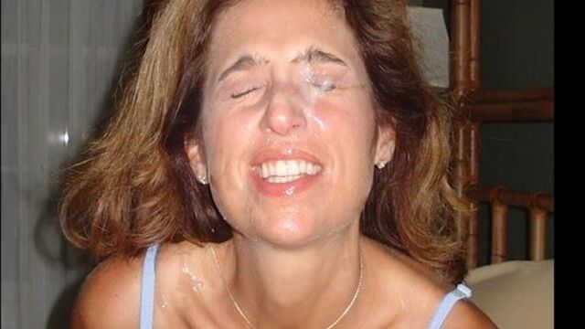 OmaFotzE Collected Hot Milf Pictures in Slideshow