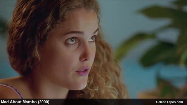 Celebrity Actress Keri Russell Looks Hot In Sexy Lingerie