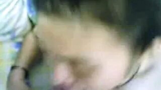 Malay- awek chubby tetek mantab