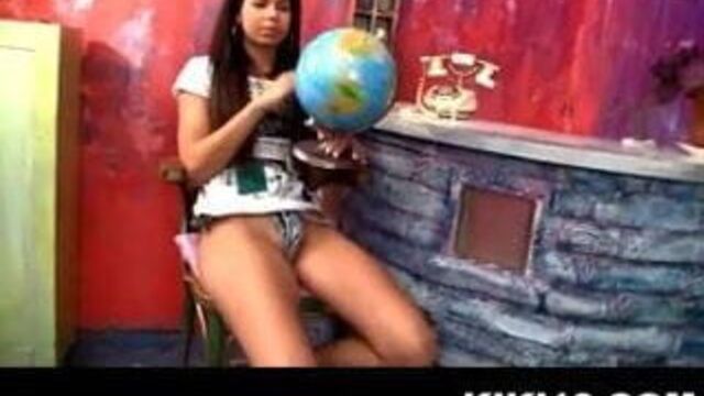 Stunning masturbation video of fresh 18 year old model Kiki