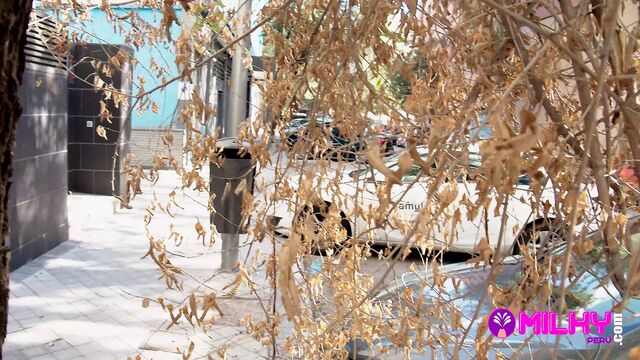 Marina Gold – beautiful Peruvian caught in public