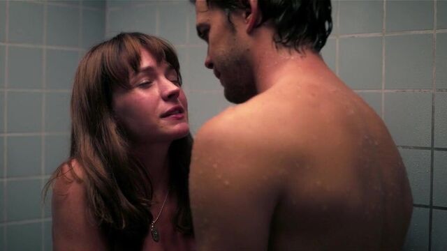 Britt Robertson - Girlboss S01E08 (2017)