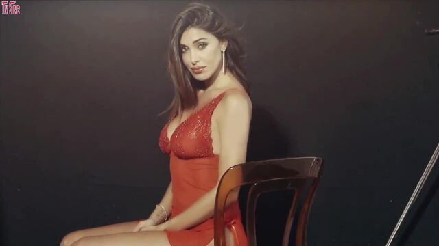 Belen Rodriguez - Backstage Jadea Autunno Inverno 2018-19