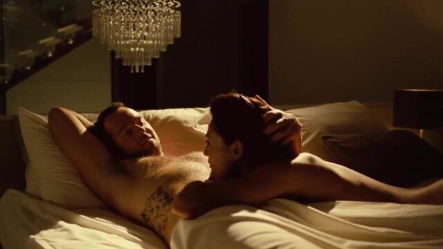 Lyne Renee, Michelle Lukes - Strike Back