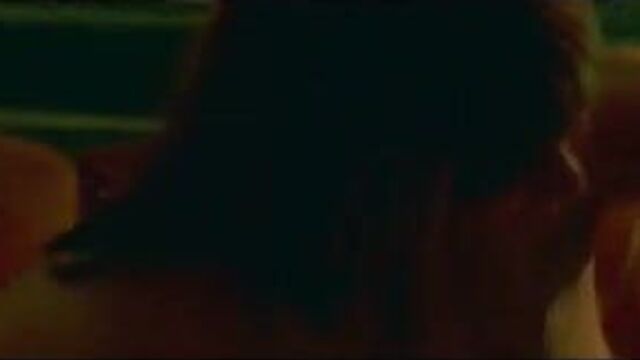 Jennifer Jason Leigh Meg Ryan in In the Cut