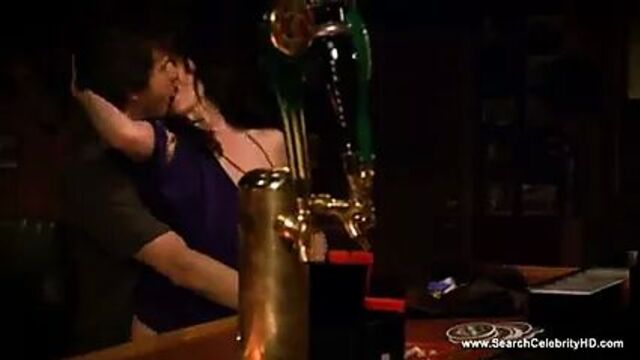 Mary-Louise Parker nude - Weeds S06E08