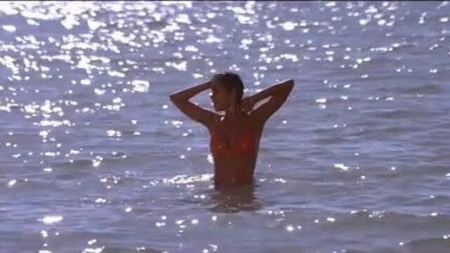 Halle Berry - Die Another Die