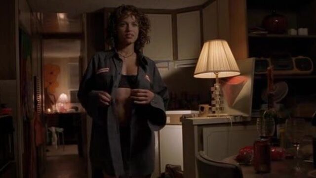 Leila Arcieri stripping in WILD THINGS II 2004