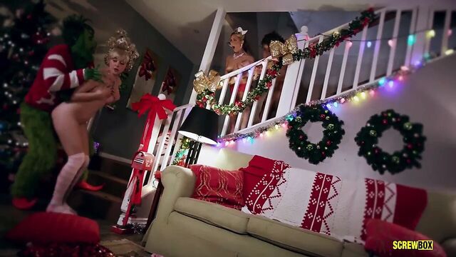 The Grinch Xxx parody