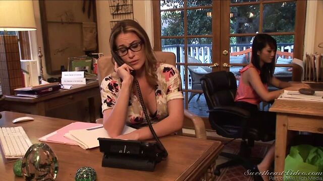 Hot Lesbians Ryan Kelly and Evelyn Lin