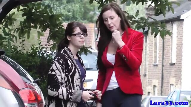 English mature pickingup innocent schoolgirl