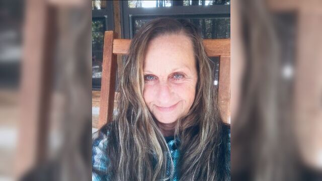 MARRIED SLUT LESLIE - EXTREME CHEATING MARRIED WHORE