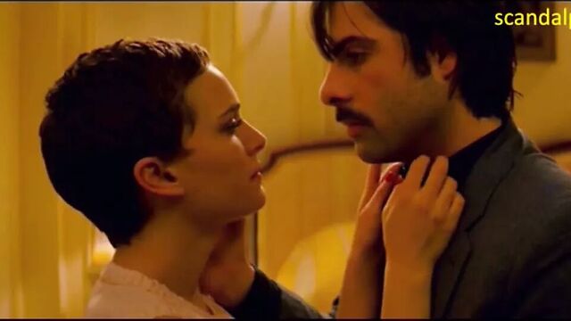 Natalie Portman Sex Scene In Hotel Chevalier ScandalPlanet.C