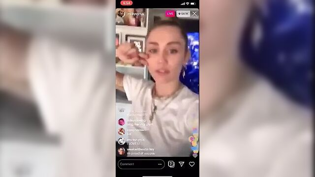 Miley Cyrus - Queen Of Huge Cock