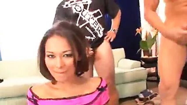 Crissy Moran swallow jizz in gangbang