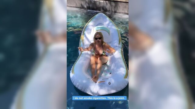 Chelsea Handler in bikini in Pool