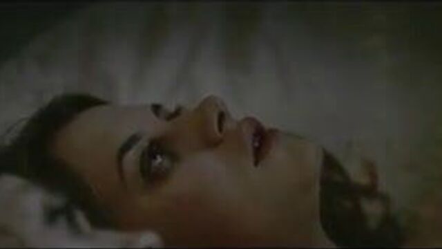 Fiona O Shaughnessy Abigail Hardingham in Nina Forever - 3